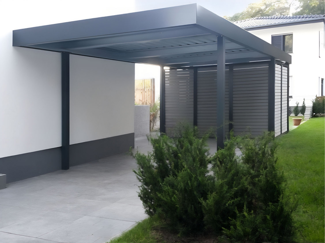 Двускатный навес с поликарбонатом для автомобиля
